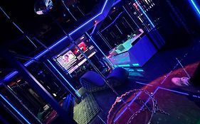 BDSM room Bydgoszcz z jacuzzi, dużym tarasem i sauną
